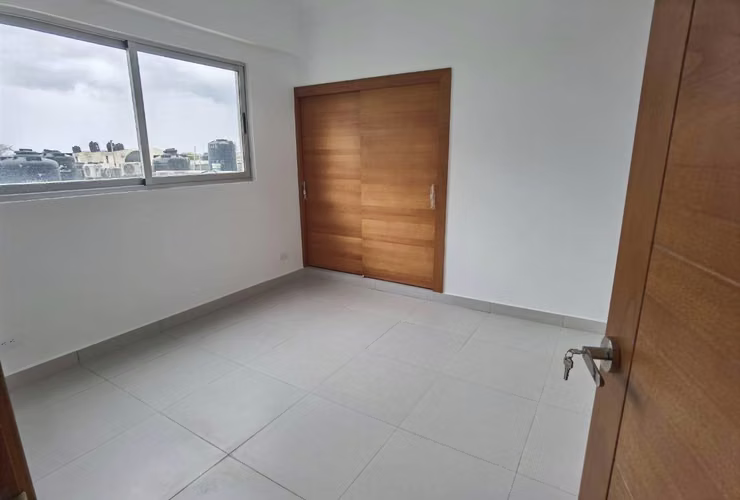 Alquilo apartamento en Bella Vista, 3 habitaciones y linea blanca - Imagen 4