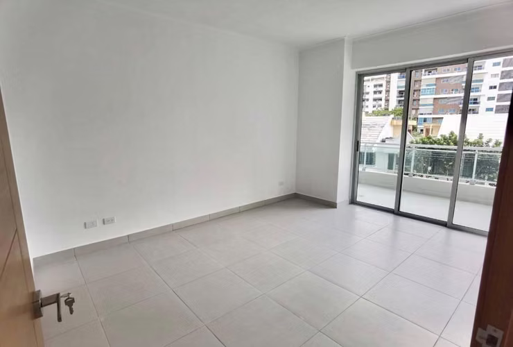 Alquilo apartamento en Bella Vista, 3 habitaciones y linea blanca - Imagen 2