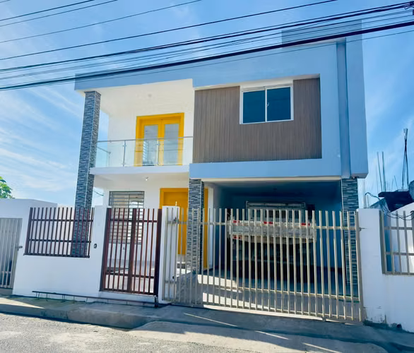 Casa de venta en Ave. 27 de febrero Santiago 