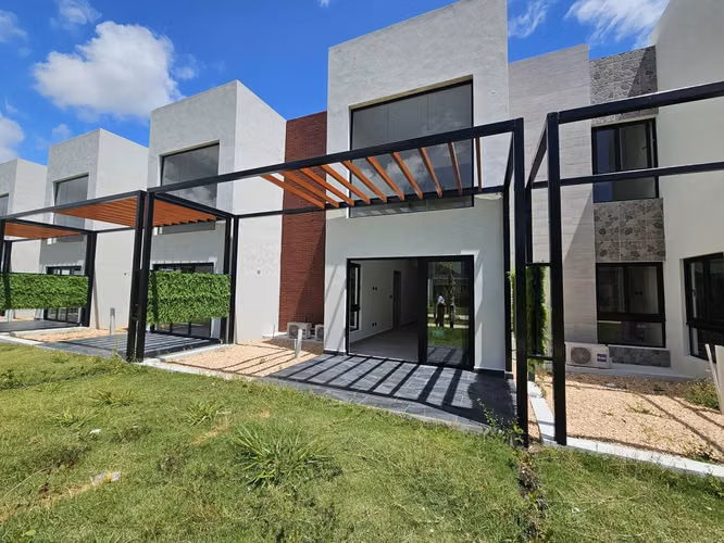 Townhouse for sale and rent Vista Cana