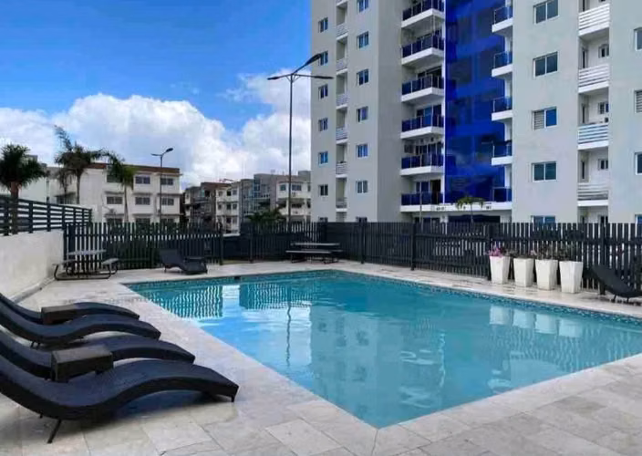 Apartamento amueblado de venta en Cerro Alto  - Imagen 2