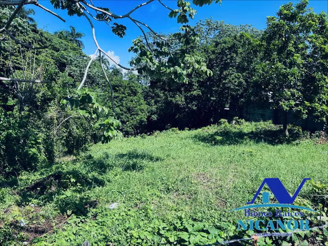 Solar 764 M2 for sale in high tower silver port