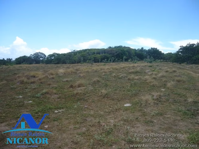 Terreno de 452,500 M2 frente a la playa en venta en puerto plata - Imagen 10