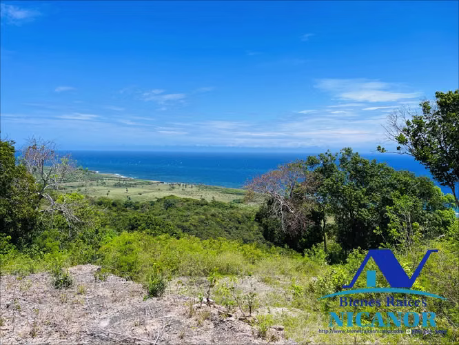 Terreno con playa y vista al mar en venta en Luperon puerto plata - Imagen 13