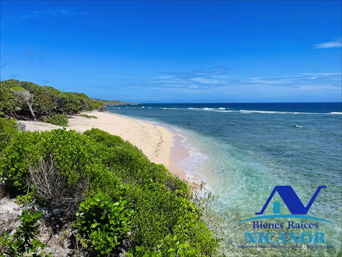 Terreno con playa y vista al mar en venta en Luperon puerto plata - Imagen 2