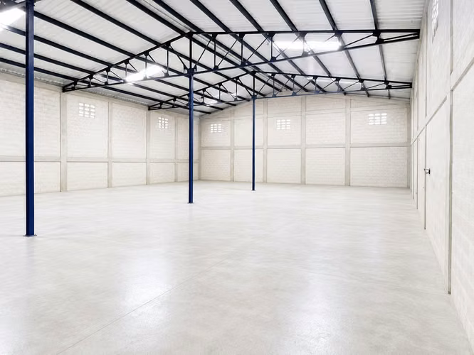 Alquilo Nave de 700 m2 Próximo a Autopista Duarte - Imagen 5