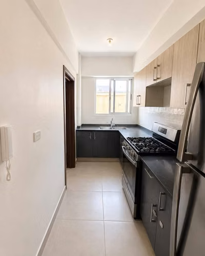 Apartamento moderno en Venta en el sector Ensanche Naco, 4 nivel. - Imagen 4