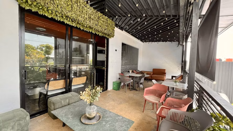 LOCAL SEGUNDO PISO CON TERRAZA | LOS PRADOS - Imagen 5