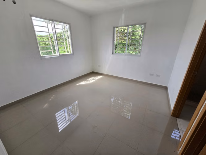 Apartamento con Terraza Privada Jacobo Majluta  4to Piso   - Imagen 7