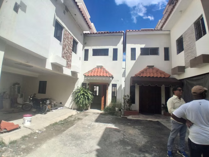 Casa en mirador del oeste a estrenar