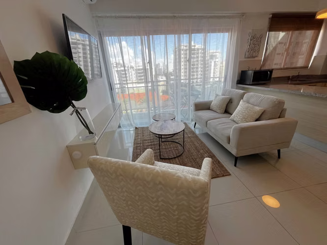 Apartamento en Alquiler en Piantini Amueblado de UNA Habitación  - Imagen 2