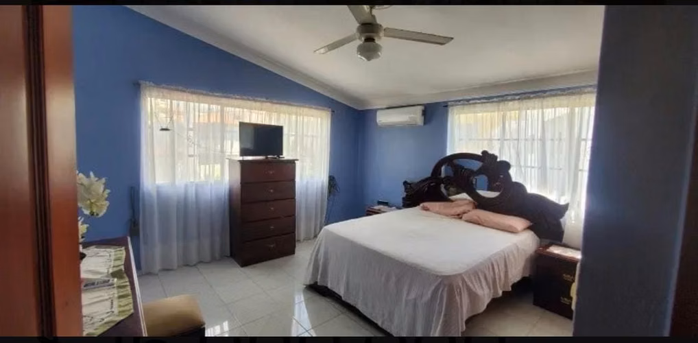 2148- CASA EN MIRADOR DEL OESTE , STO. DGO.  - Imagen 9