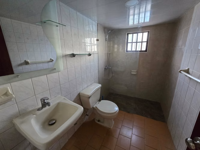 Apartamento El Claret detras de Almacenes Unidos Arroyo Hondo alquiler  2do Piso  - Imagen 8