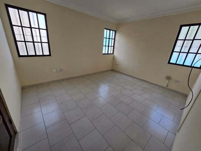 Apartamento El Claret detras de Almacenes Unidos Arroyo Hondo alquiler  2do Piso  - Imagen 3