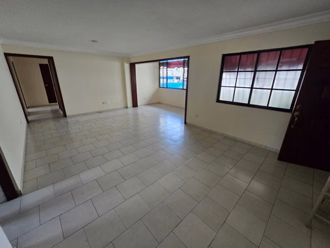 Apartamento El Claret detras de Almacenes Unidos Arroyo Hondo alquiler  2do Piso  - Imagen 12
