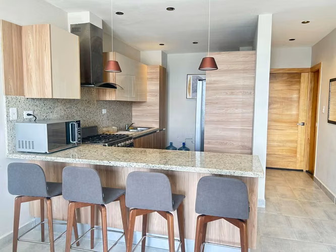Apartamento amueblado en renta en Evaristo Morales - Imagen 2