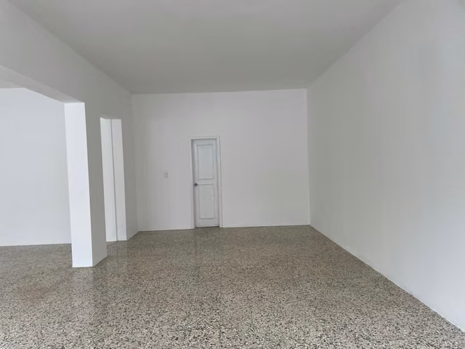 Local Comercial en Alquiler  en Evaristo Morales  - Imagen 10