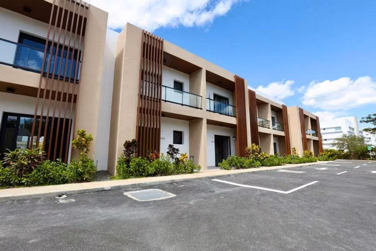 APARTAMENTO TIPO Townhouse EN VENTA EN LA ROMANA | CON JACUZZI PRIVADO - Imagen 14