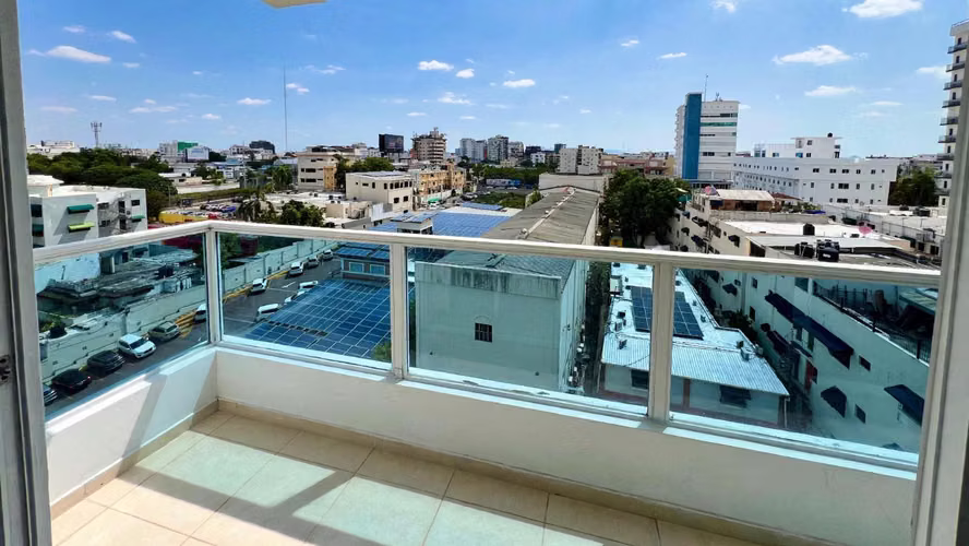 En Bella Vista Apartamento de 2 habitaciones | 100m | Vista Despejada