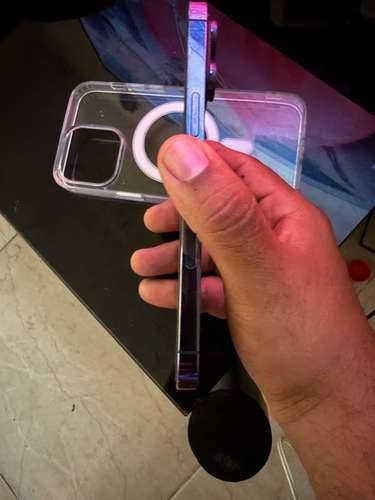 iPhones 14 pro Max de 256GB batería en un 80% le dura el día completo todo original factory en excelente estado. 