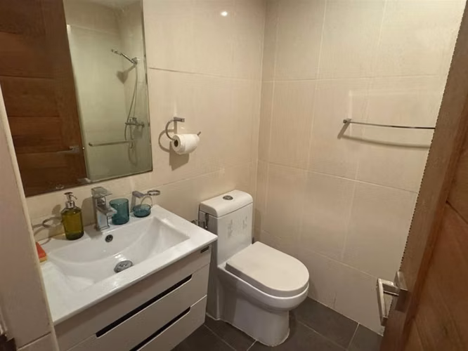 Alquilo Apartamento Amueblado, 2 Habitaciones en Piantini, Gym, Terraza - Imagen 7