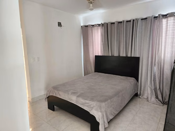CASA EN VENTA EN LOS RIELES DE GURABO - Imagen 6