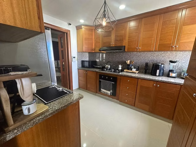 Apartamento Amueblado de tres habitaciones en Mirador Norte - Imagen 6