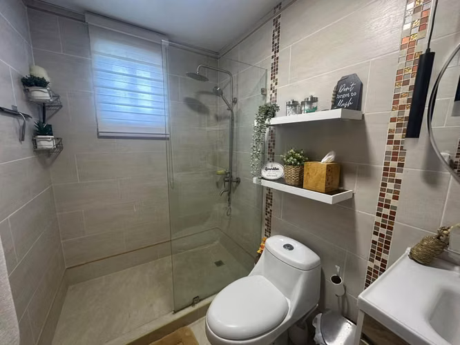 Apartamento Amueblado de tres habitaciones en Mirador Norte - Imagen 11