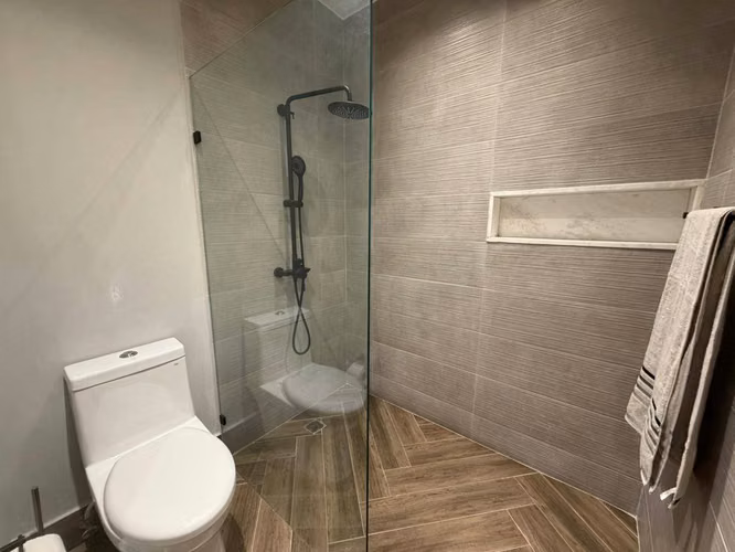 Lujoso y moderno apartamento en alquiler, amueblado - Imagen 6