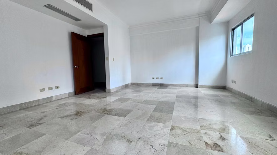 1 APTO POR PISO | 3 HAB | 3 PARQUEOS | PIANTINI  318 metros   - Imagen 5