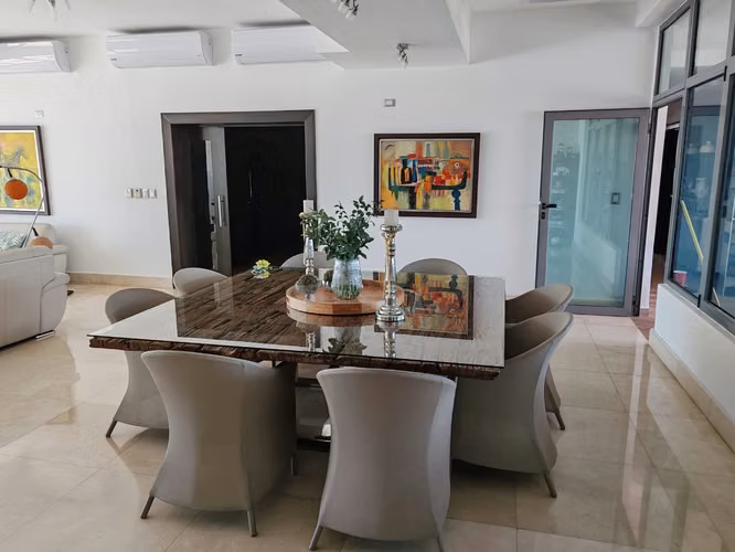 LUJOSO PENTHOUSE CON VISTA 360° EN SERRALLÉS   - Imagen 3