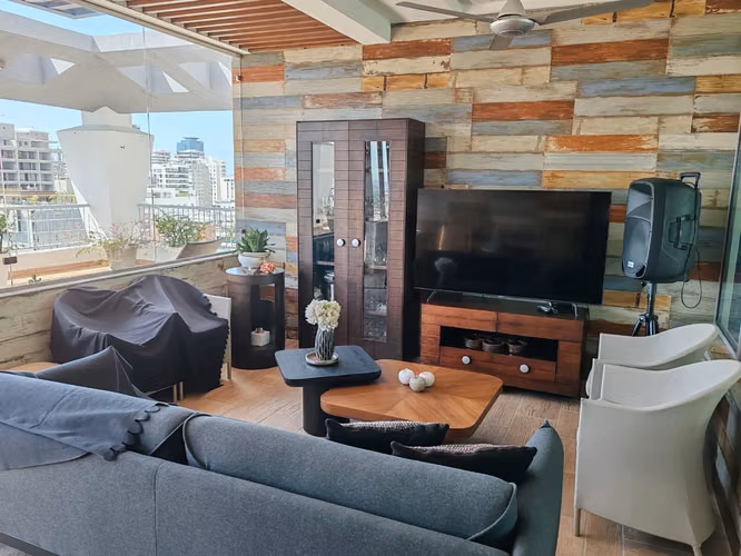LUJOSO PENTHOUSE CON VISTA 360° EN SERRALLÉS   - Imagen 11