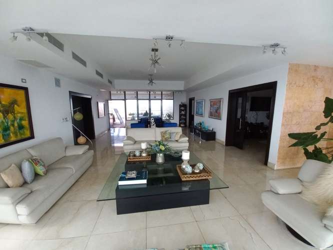 LUJOSO PENTHOUSE CON VISTA 360° EN SERRALLÉS   - Imagen 4