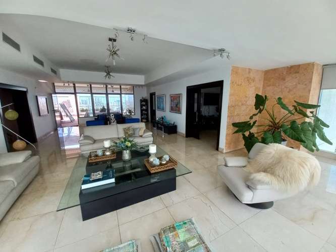 LUJOSO PENTHOUSE CON VISTA 360° EN SERRALLÉS   - Imagen 13