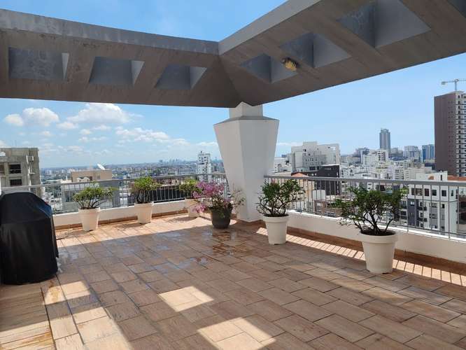 LUJOSO PENTHOUSE CON VISTA 360° EN SERRALLÉS   - Imagen 19