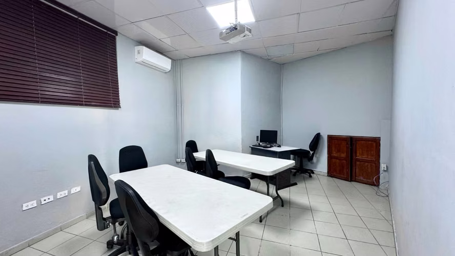 Edificio corporativo / local comercial en venta en El Vergel   - Imagen 20