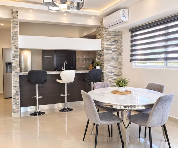 Alquiler de apartamento amueblado de 3 habitaciones en El Vergel