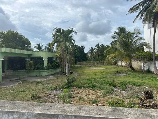 Terreno cerca del Aeropuerto Las Americas