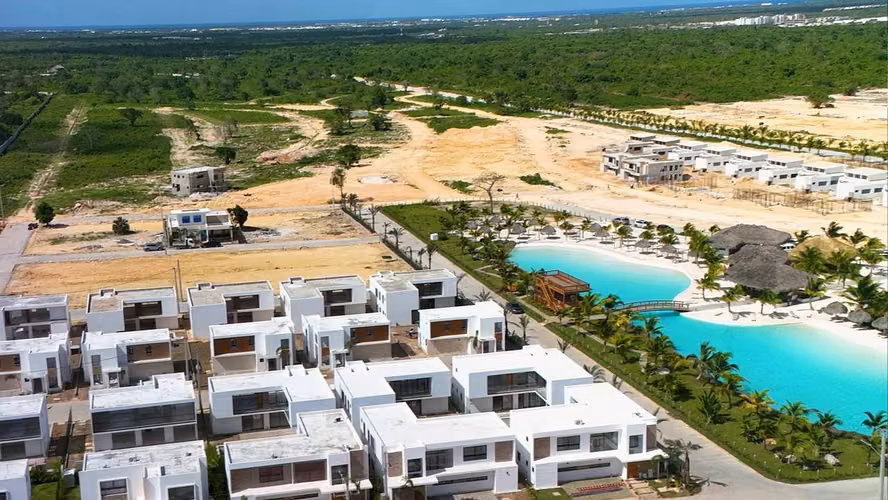 Terrenos en venta en Punta Cana, circunvalación de veron - Imagen 3