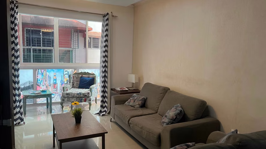 AMOBLADO | VENTA O ALQUILER | SANTO DOMINGO NORTE  PROXIMO A COLINA CENTRO  Segundo piso (Sin ascensor)  3 habitaciones 