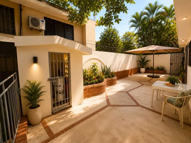 JARDINES DEL SUR | 4 HAB | PANELES SOLARES  324 metros de terreno  325 metros de construcción  2 niveles  - Hall entrada - Imagen 4