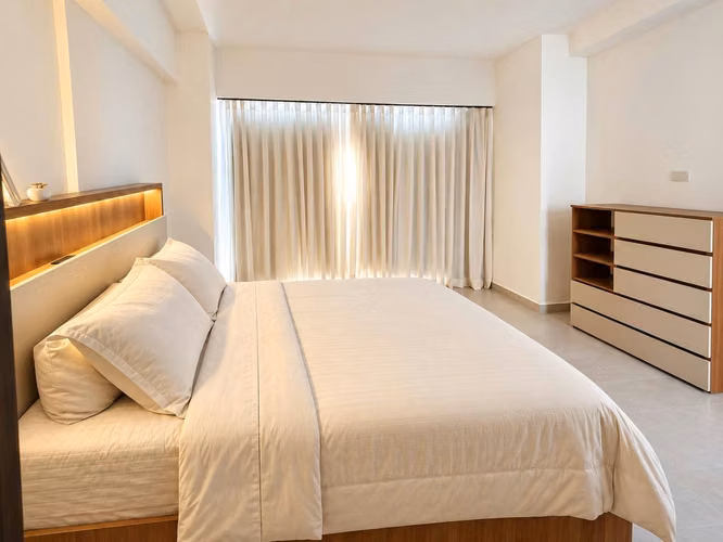 Apartamento amueblado en Venta | en Ensanche Naco con piscina y gimnasio. - Imagen 2