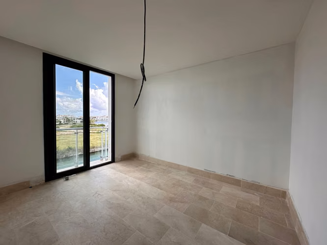 VIVE EN UNA ISLA PRIVADA!  Ubicado en la magnífica Marina Cap Cana, ofrece en su Etapa 1 un selecto numero de apartament - Imagen 2
