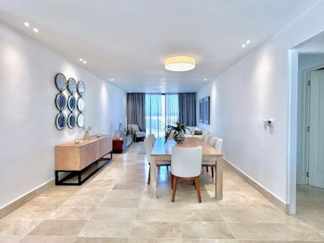 VIVE EN UNA ISLA PRIVADA!  Ubicado en la magnífica Marina Cap Cana, ofrece en su Etapa 1 un selecto numero de apartament - Imagen 4