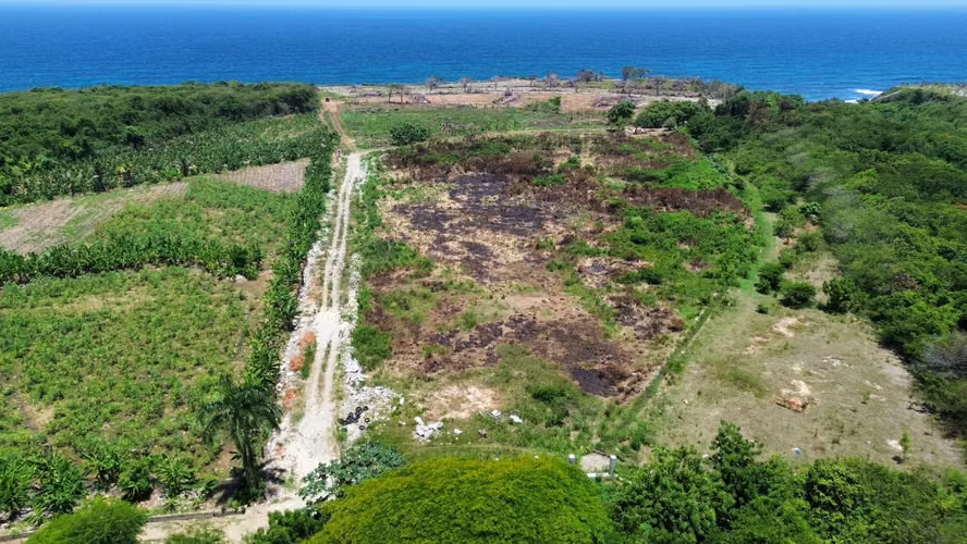 Terreno en venta frente al mar caribe / San Cristóbal