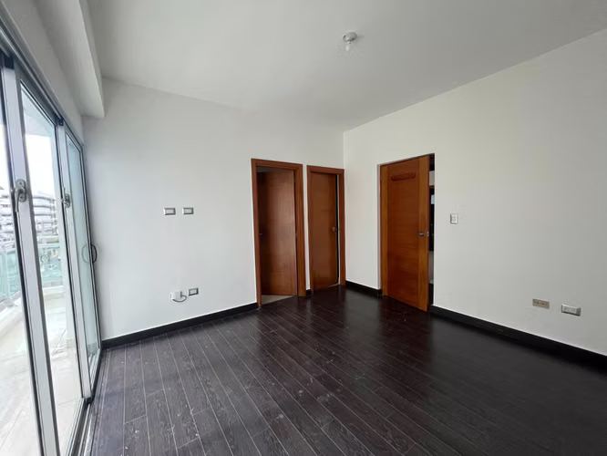 Apartamento en Alquiler en Piantini de DOS Habitaciones con Línea Blanca  - Imagen 12