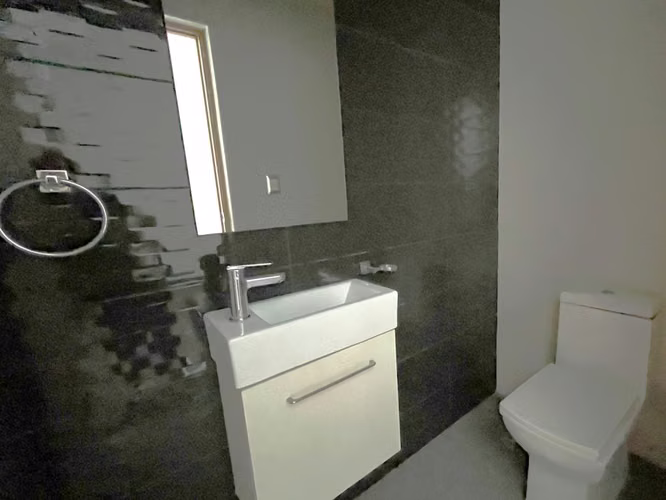 Apartamento en Alquiler en Piantini de DOS Habitaciones con Línea Blanca  - Imagen 5