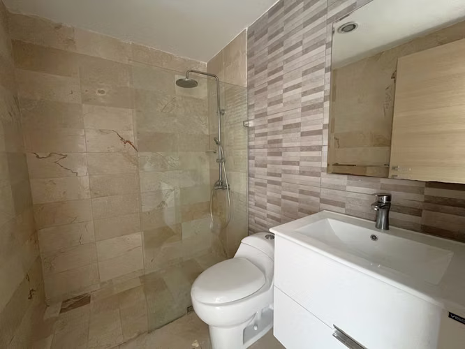 Apartamento en Alquiler en Piantini de TRES Habitaciones con Línea Blanca  - Imagen 14