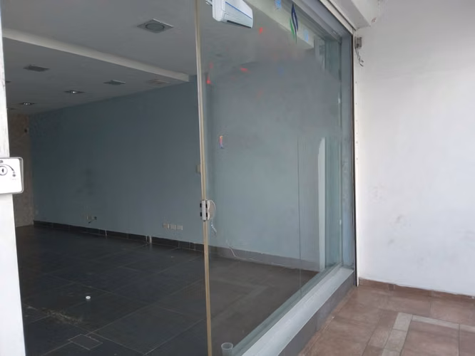 Local Comercial Alquiler NACO de 47m2 – Segundo Nivel - Imagen 9