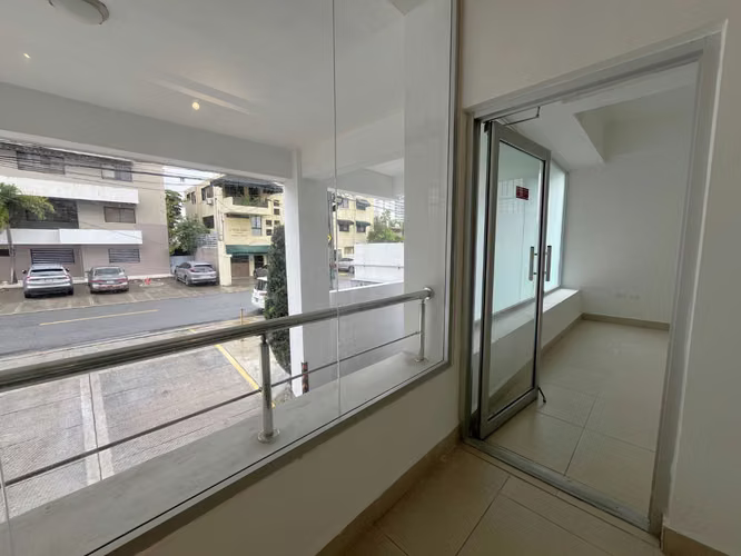 Oficina en  Alquiler NACO de 44m2 – Primer Nivel
